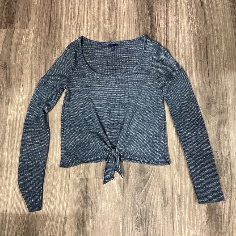 🎉8/$12🎉 Great for fall!! Aeropostale blue front tie long sleeve shirt